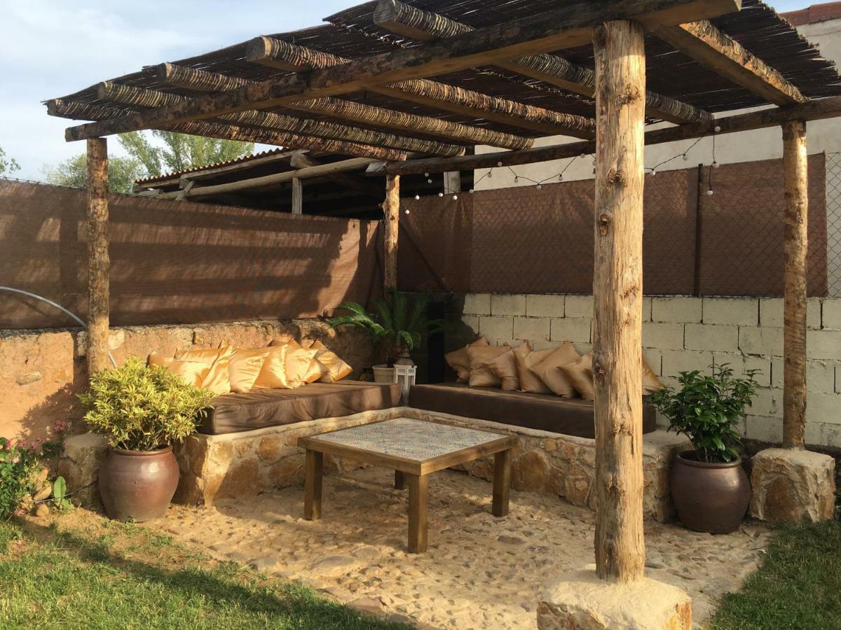 La Casa Del Cartero Pablo Guest House Saldana de Ayllon Екстериор снимка