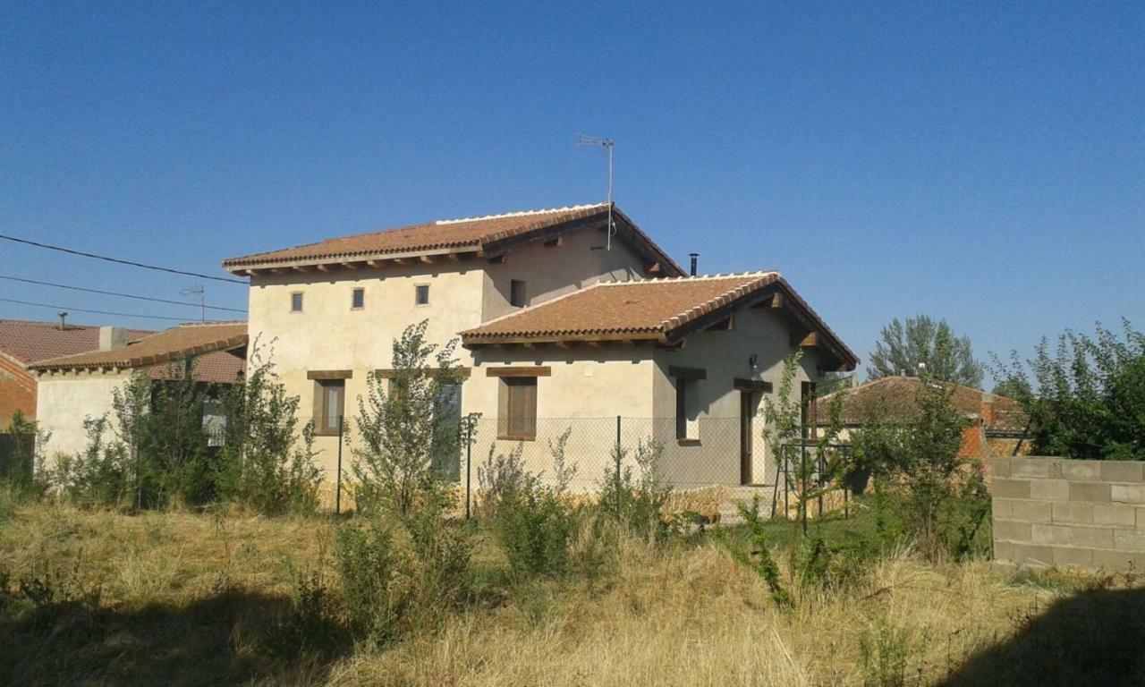 La Casa Del Cartero Pablo Guest House Saldana de Ayllon Екстериор снимка